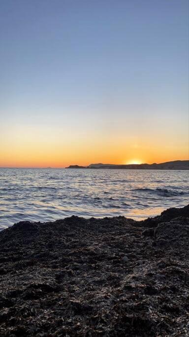 Joli Studio A 6 Min A Pied De La Plage Apartment Sanary-sur-Mer Luaran gambar